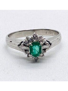 Platinum Emerald Diamond Ring Size 5